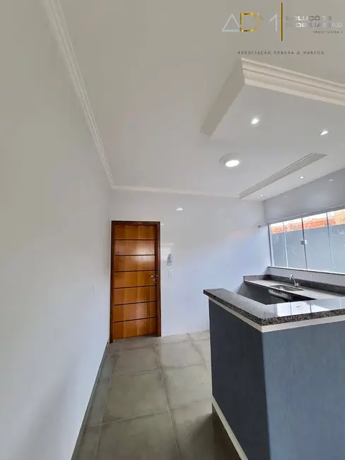 Foto 3 de Casa com 2 quartos à venda, 70m2 em Residencial Cedro, Botucatu - SP