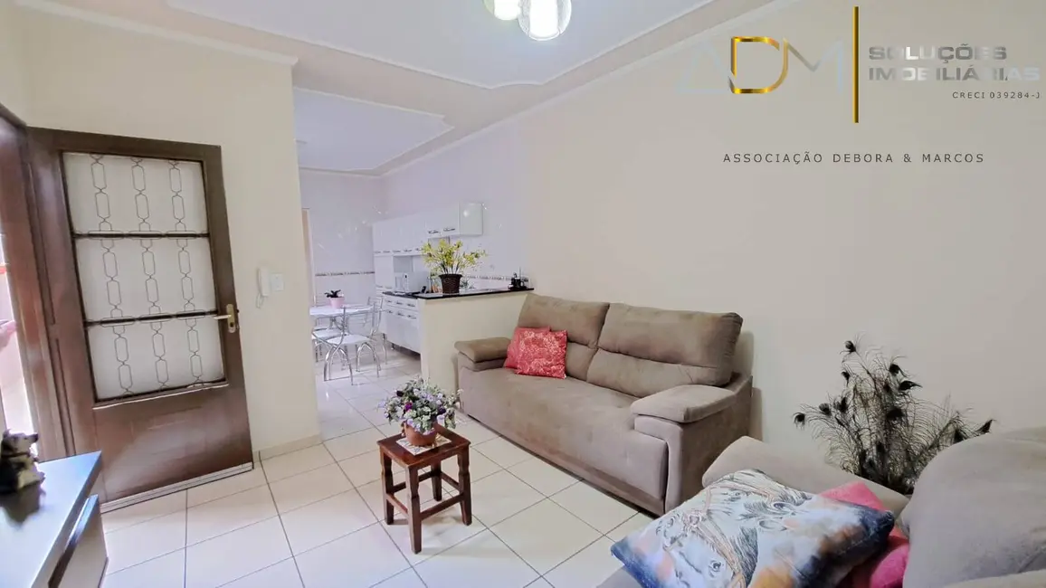 Foto 4 de Casa com 2 quartos à venda, 110m2 em Botucatu - SP