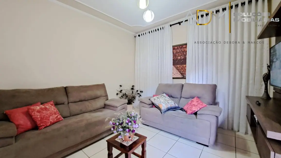 Foto 5 de Casa com 2 quartos à venda, 110m2 em Botucatu - SP