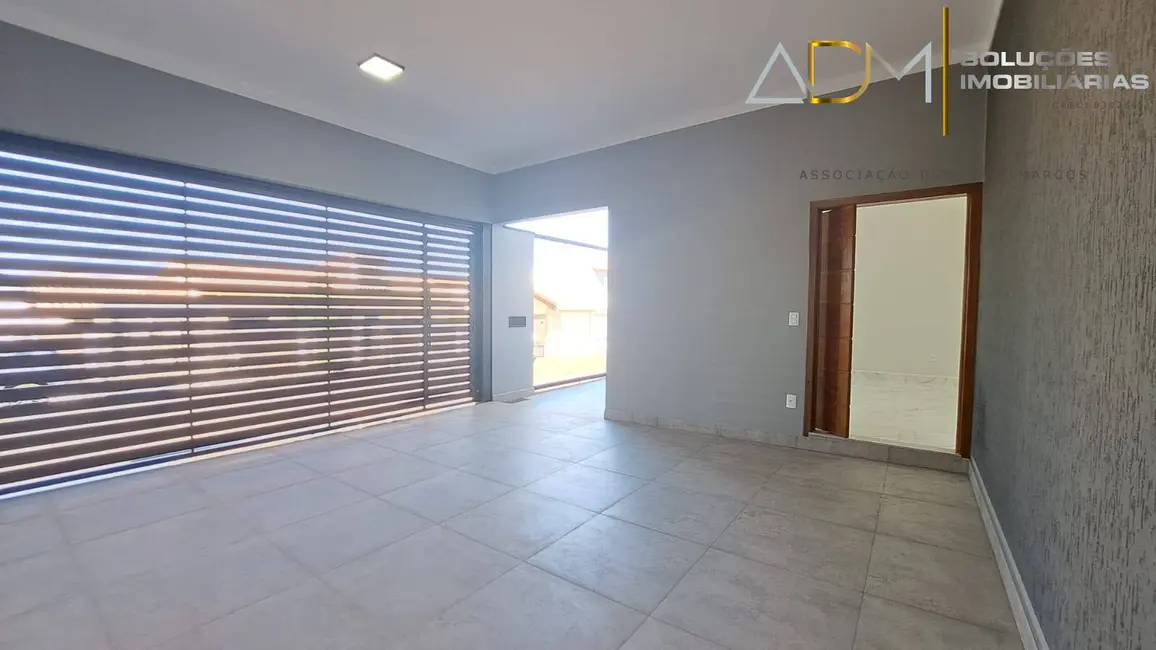 Foto 5 de Casa com 3 quartos à venda, 180m2 em Residencial Ouro Verde, Botucatu - SP