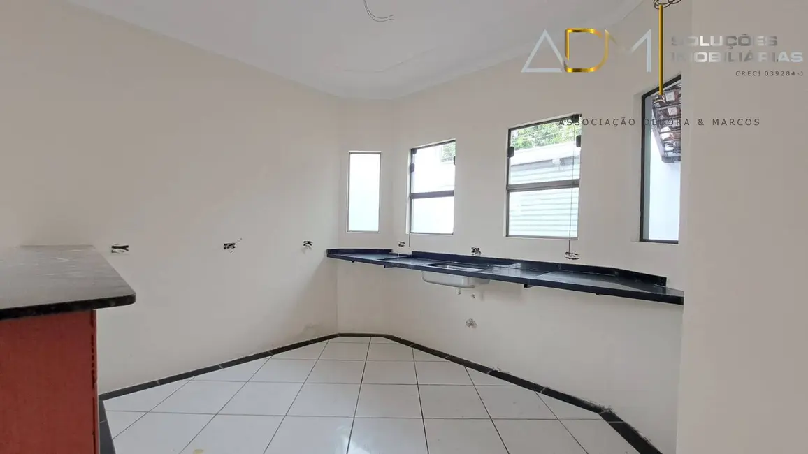 Foto 4 de Casa com 3 quartos à venda, 150m2 em Jardim Cristina, Botucatu - SP