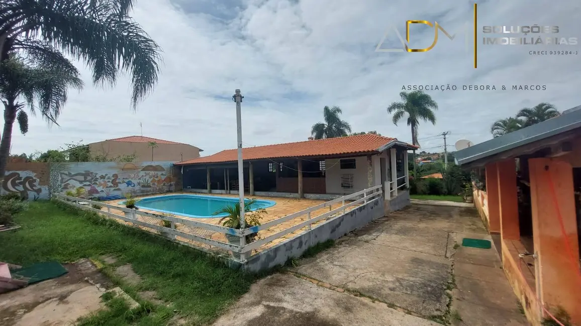 Foto 4 de Chácara com 3 quartos à venda, 540m2 em Botucatu - SP