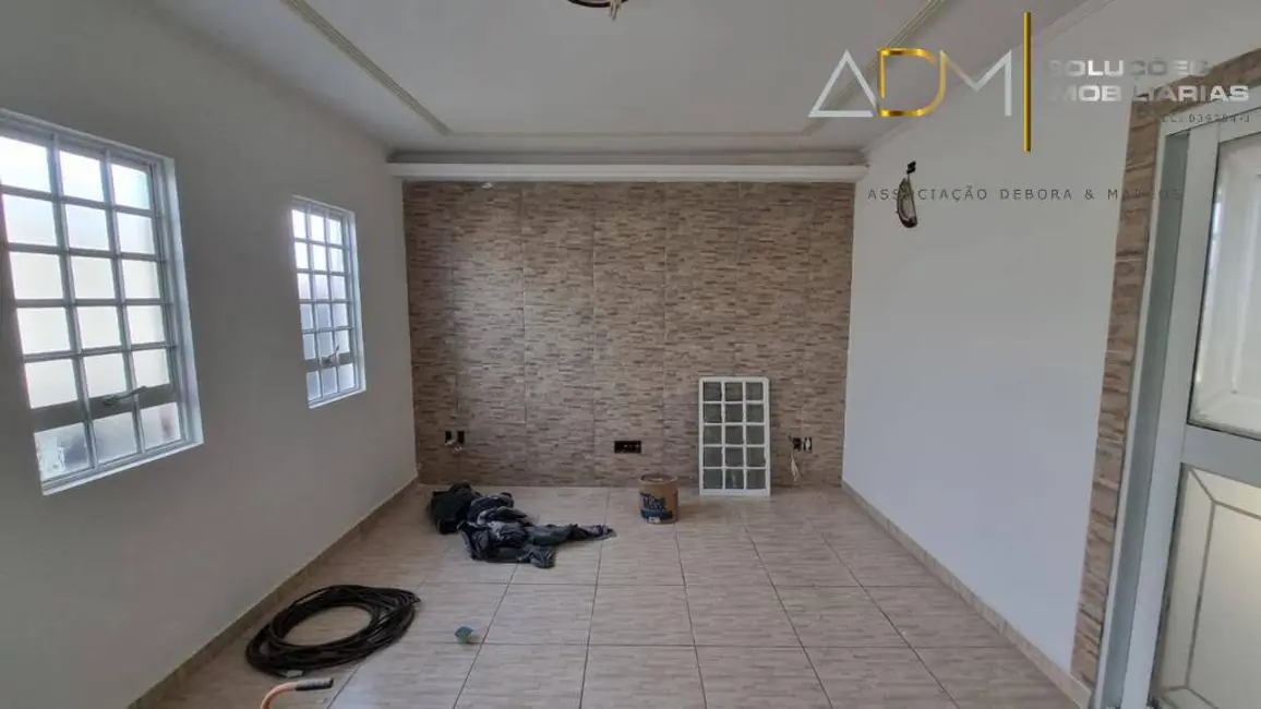 Foto 8 de Casa com 3 quartos à venda, 140m2 em Botucatu - SP