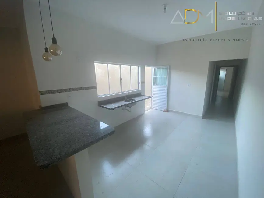 Foto 4 de Casa com 2 quartos à venda, 100m2 em Lívia, Botucatu - SP