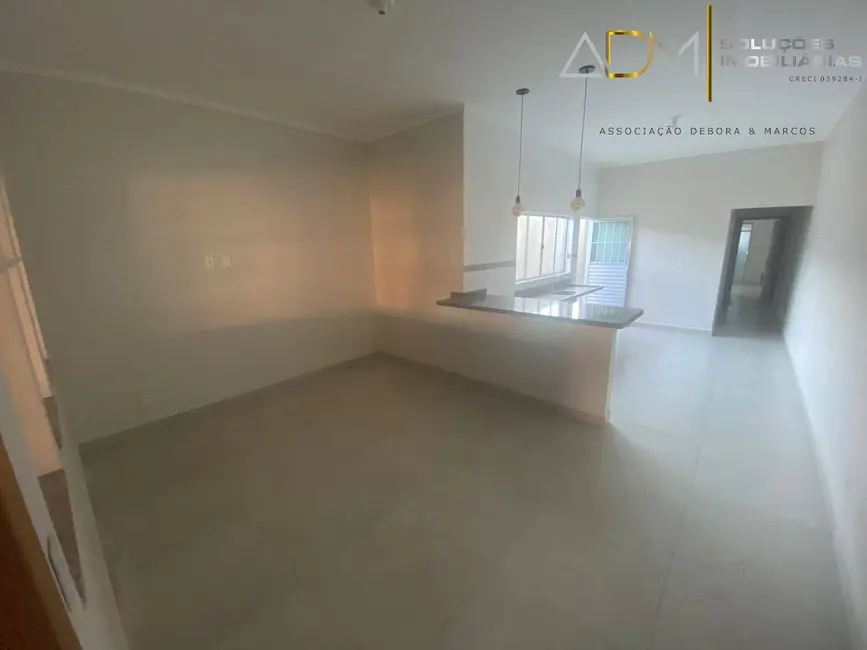 Foto 3 de Casa com 2 quartos à venda, 100m2 em Lívia, Botucatu - SP