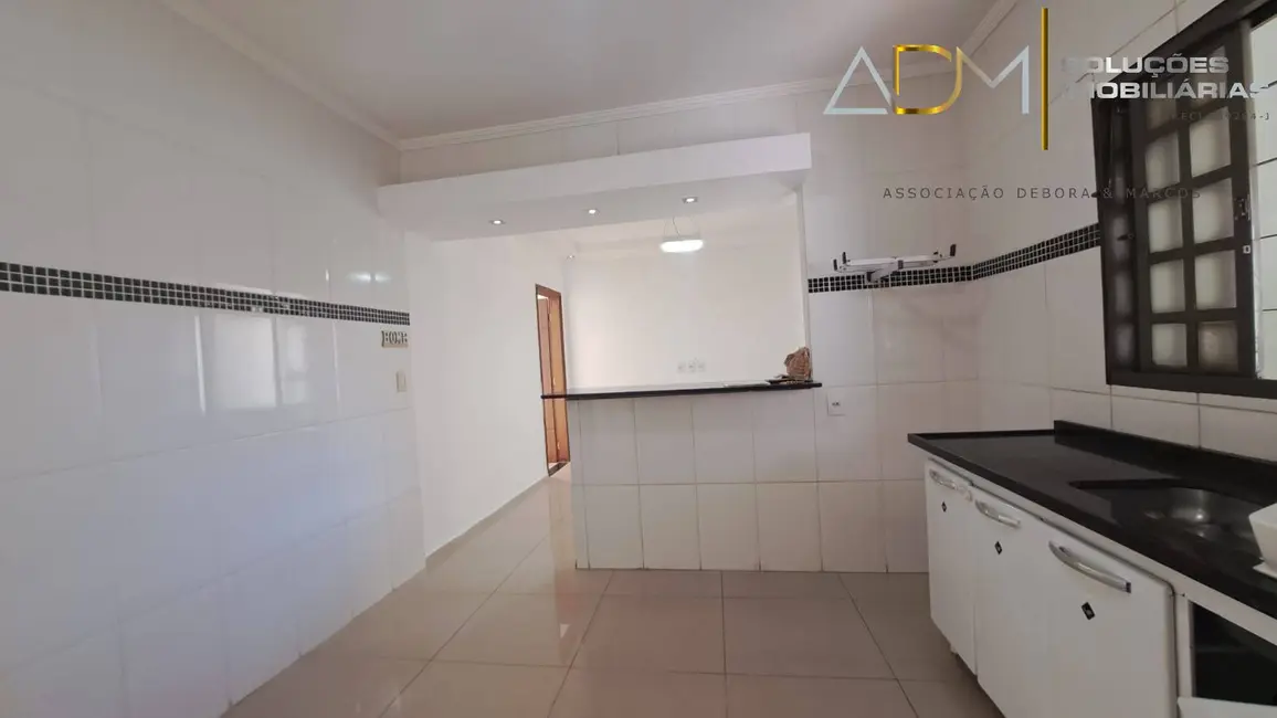 Foto 4 de Casa com 2 quartos à venda, 152m2 em Vila Carmelo, Botucatu - SP