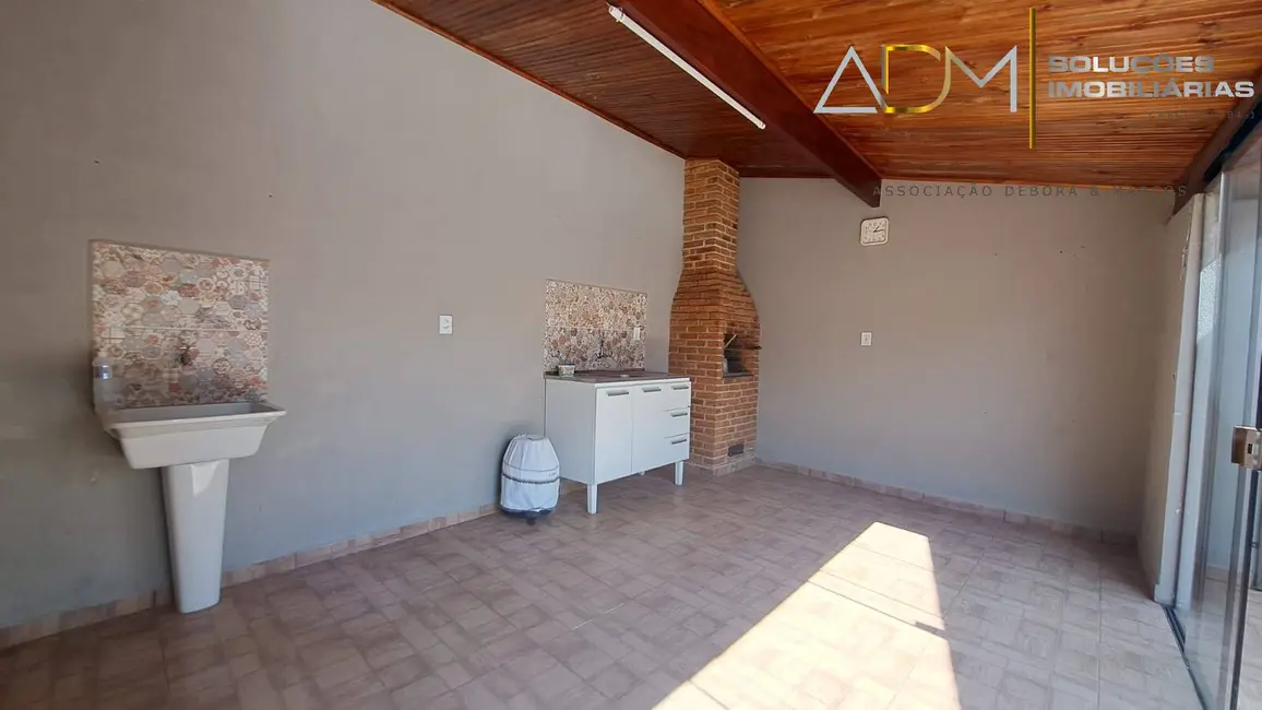 Foto 7 de Casa com 2 quartos à venda, 138m2 em Jardim Chácara dos Pinheiros, Botucatu - SP