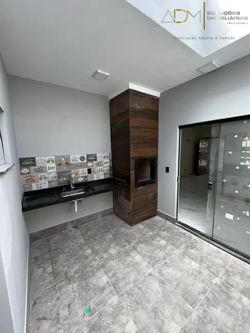 Foto 1 de Casa com 2 quartos à venda, 125m2 em Residencial Ouro Verde, Botucatu - SP