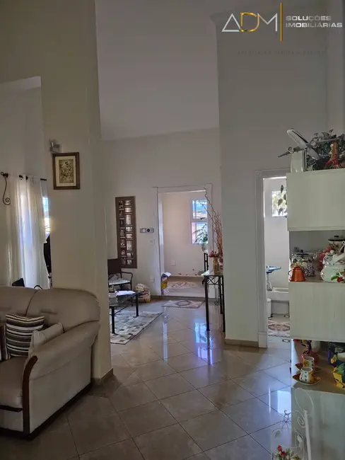 Foto 8 de Sobrado com 5 quartos à venda, 760m2 em Botucatu - SP