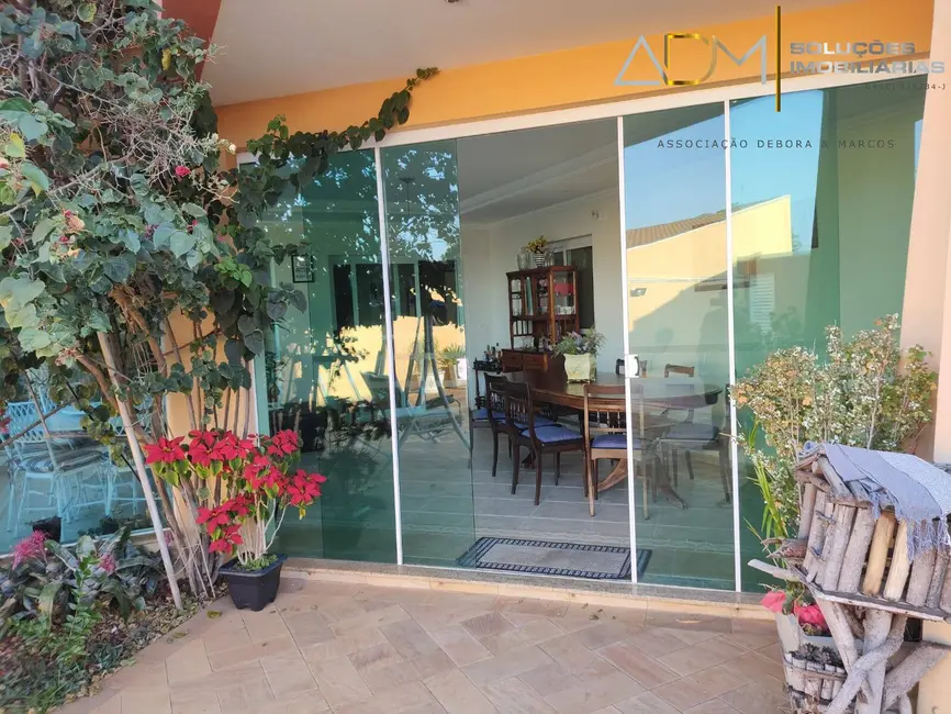 Foto 6 de Sobrado com 5 quartos à venda, 760m2 em Botucatu - SP