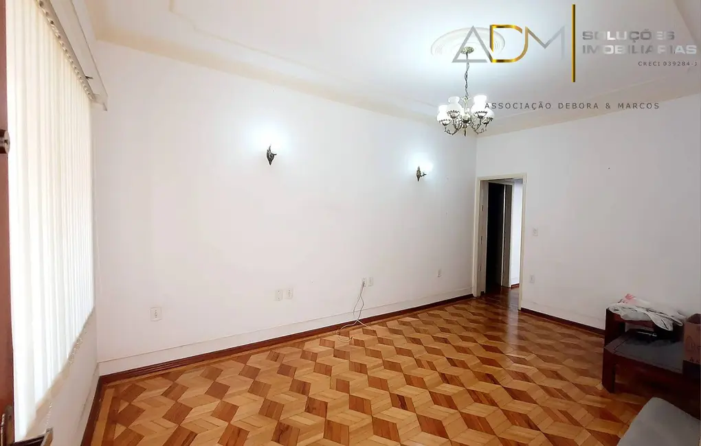 Foto 2 de Casa com 3 quartos à venda, 242m2 em Centro, Botucatu - SP