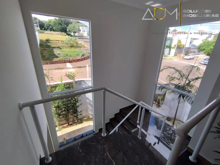 Foto 6 de Casa com 5 quartos à venda, 372m2 em Jardim Chácara dos Pinheiros, Botucatu - SP