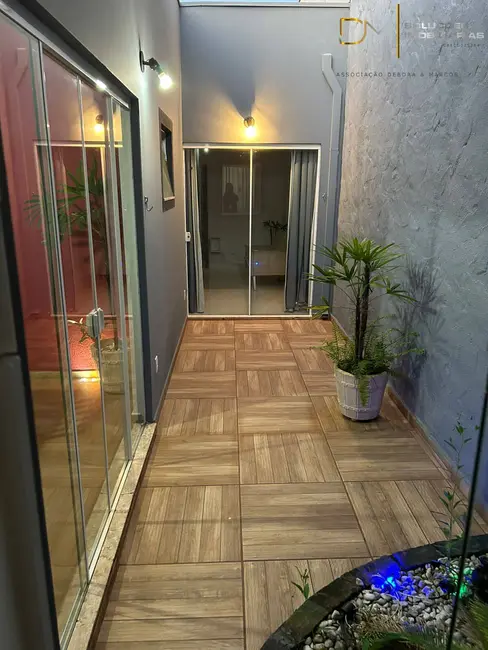 Foto 5 de Casa com 2 quartos à venda, 250m2 em Jardim Itália, Botucatu - SP