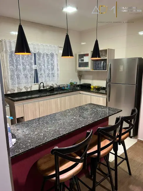 Foto 9 de Casa com 2 quartos à venda, 250m2 em Jardim Itália, Botucatu - SP