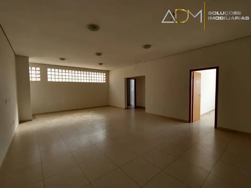 Foto 6 de Sala Comercial para alugar, 300m2 em Centro, Botucatu - SP