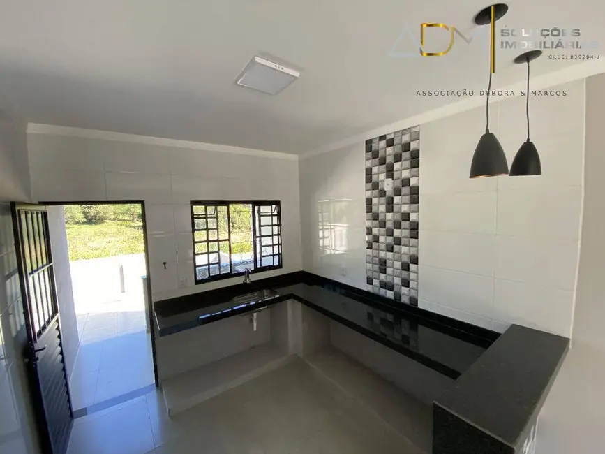 Casa com 2 quartos à venda, 180m2 em Botucatu - SP - imagem 3 Foto 3 de Casa com 2 quartos à venda, 180m2 em Botucatu - SP