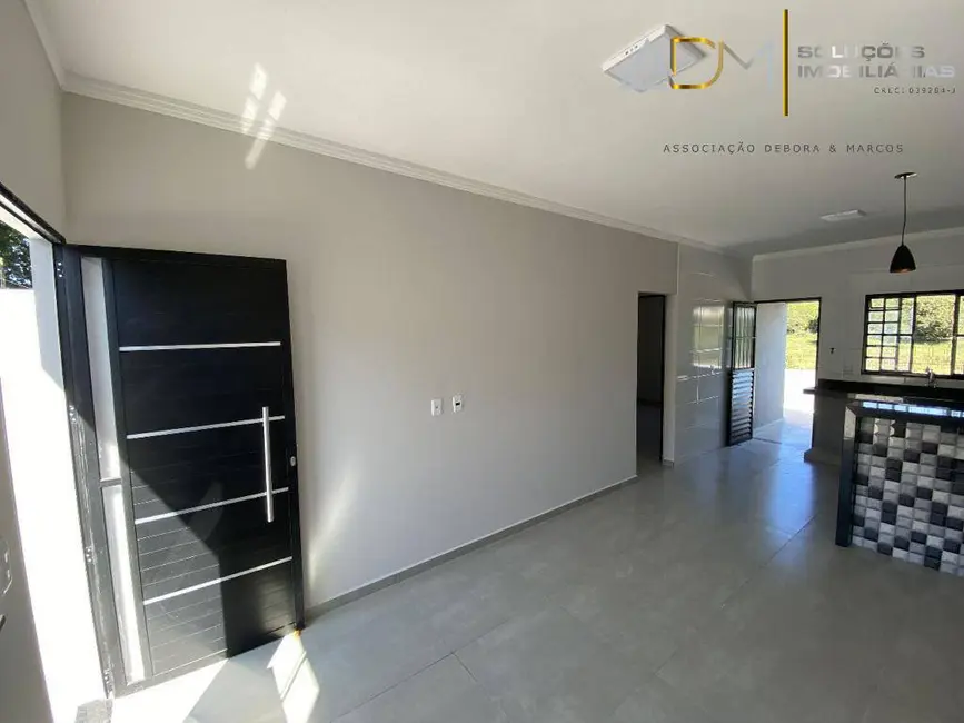 Casa com 2 quartos à venda, 180m2 em Botucatu - SP - imagem 5 Foto 5 de Casa com 2 quartos à venda, 180m2 em Botucatu - SP