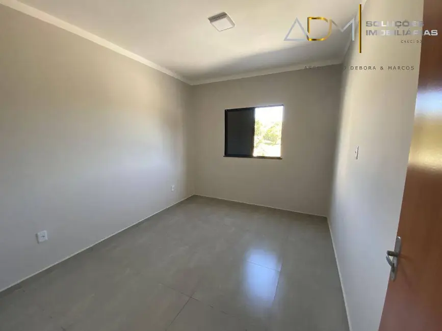 Casa com 2 quartos à venda, 180m2 em Botucatu - SP - imagem 8 Foto 8 de Casa com 2 quartos à venda, 180m2 em Botucatu - SP