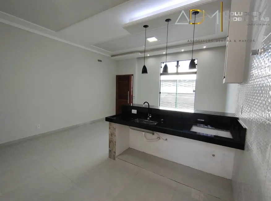 Foto 6 de Casa com 2 quartos à venda, 137m2 em Lívia, Botucatu - SP