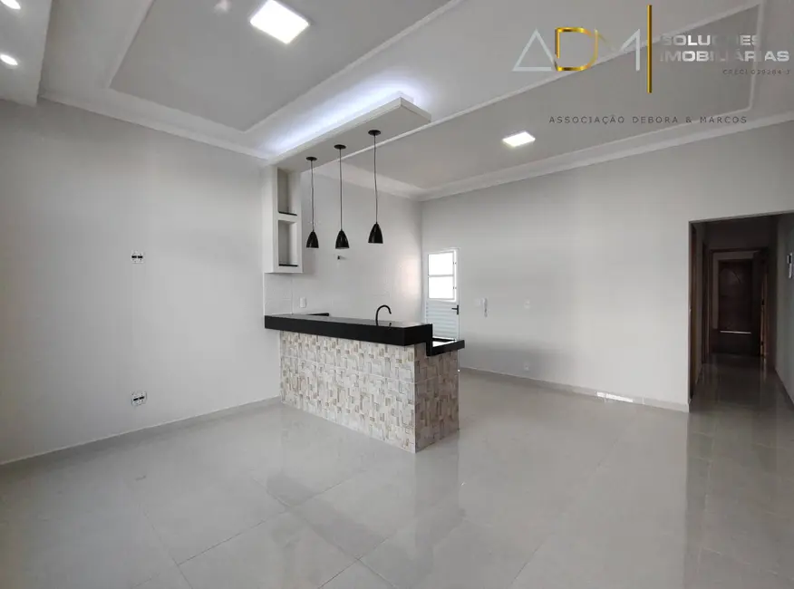 Foto 9 de Casa com 2 quartos à venda, 137m2 em Lívia, Botucatu - SP