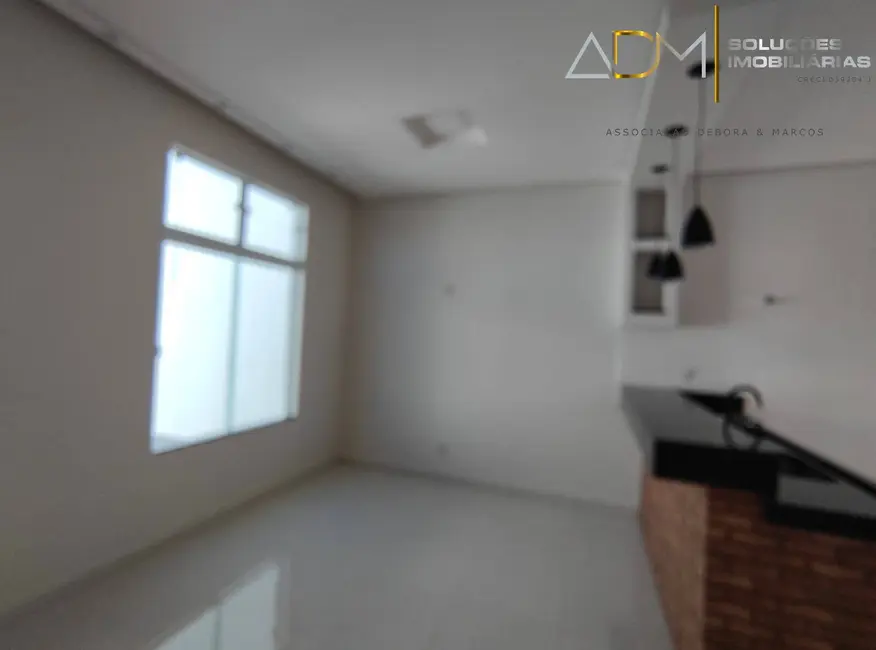 Foto 4 de Casa com 2 quartos à venda, 137m2 em Lívia, Botucatu - SP