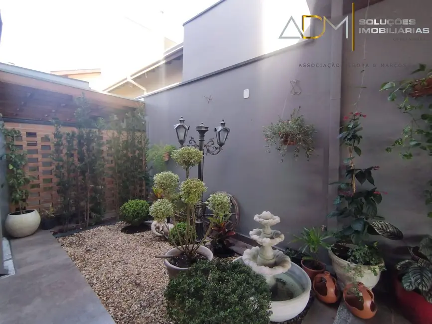 Foto 4 de Sobrado com 3 quartos à venda, 420m2 em Colinas do Paraíso, Botucatu - SP