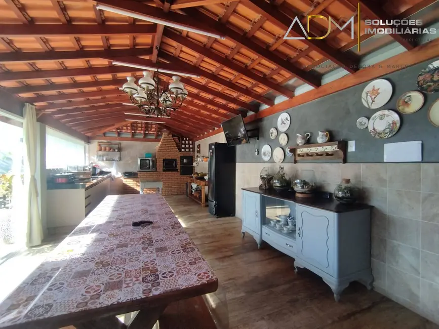 Foto 9 de Sobrado com 3 quartos à venda, 420m2 em Colinas do Paraíso, Botucatu - SP