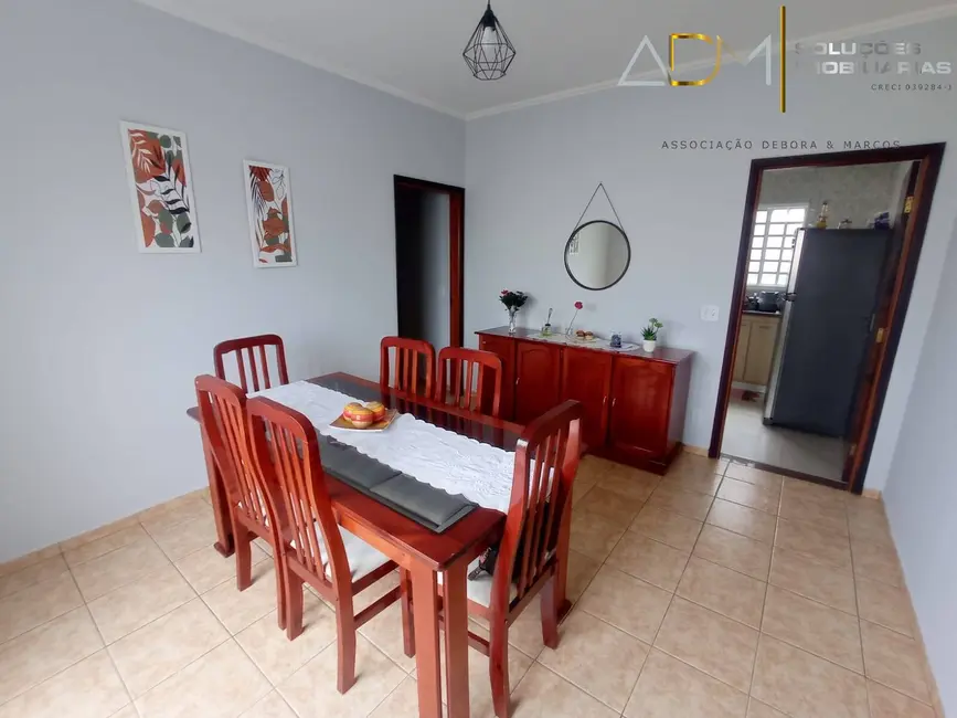 Foto 5 de Casa com 3 quartos à venda, 300m2 em Vila Cidade Jardim, Botucatu - SP