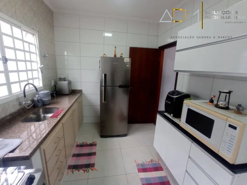 Foto 9 de Casa com 3 quartos à venda, 300m2 em Vila Cidade Jardim, Botucatu - SP