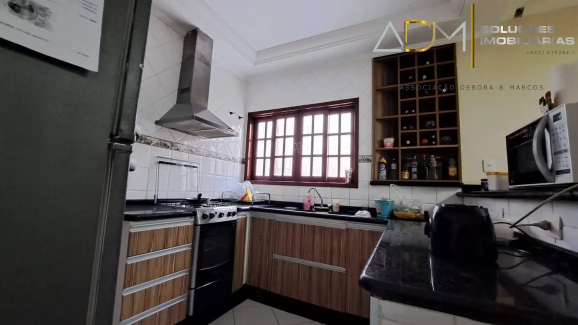 Foto 5 de Sobrado com 4 quartos à venda, 360m2 em Jardim Aeroporto, Botucatu - SP