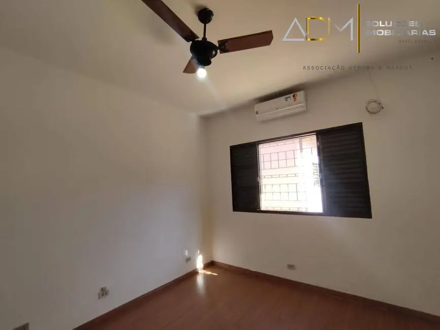 Foto 9 de Casa com 3 quartos à venda, 350m2 em Vila Lavapés, Botucatu - SP