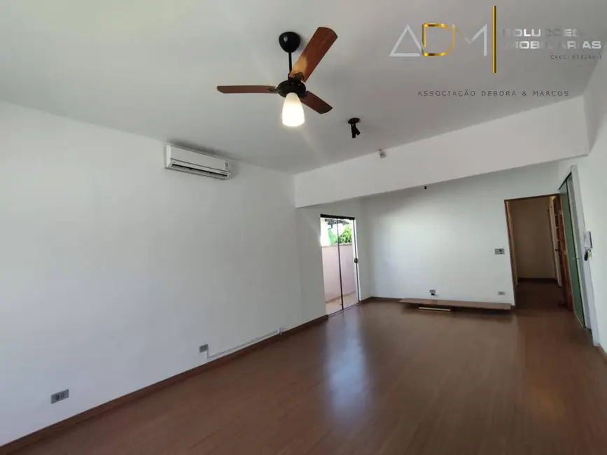 Foto 1 de Casa com 3 quartos à venda, 350m2 em Vila Lavapés, Botucatu - SP