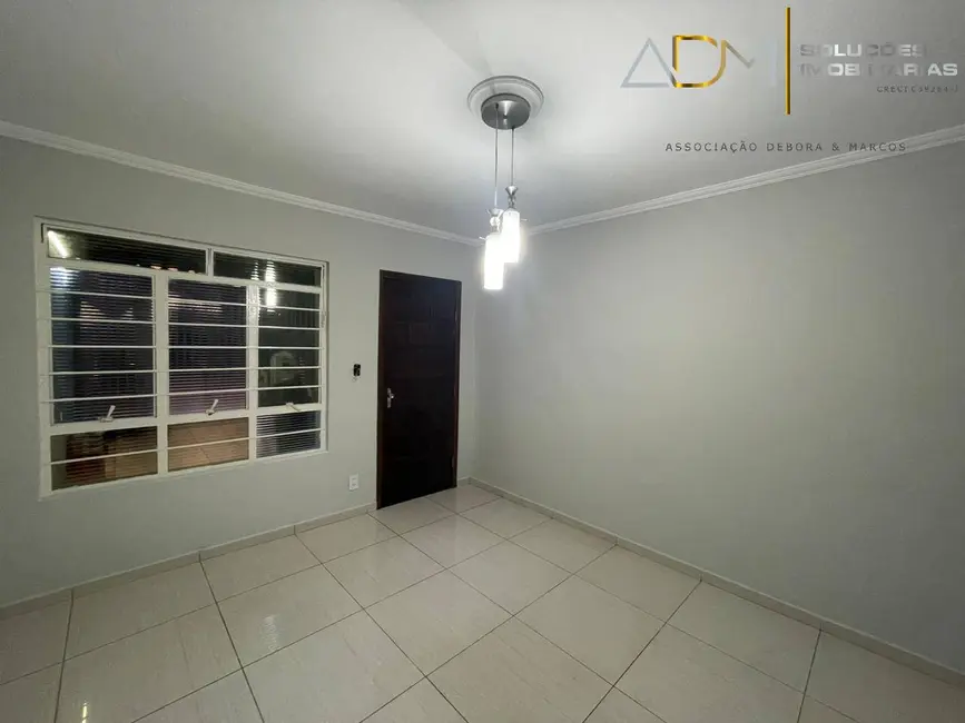 Foto 3 de Casa com 3 quartos à venda, 210m2 em Jardim Paraíso, Botucatu - SP