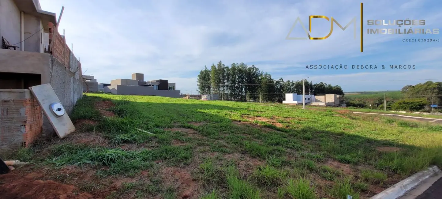 Terreno / Lote à venda, 330m2 em Piratininga - SP - imagem 1 Foto 1 de Terreno / Lote à venda, 330m2 em Piratininga - SP