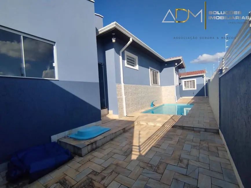 Foto 4 de Casa com 2 quartos à venda, 200m2 em Botucatu - SP