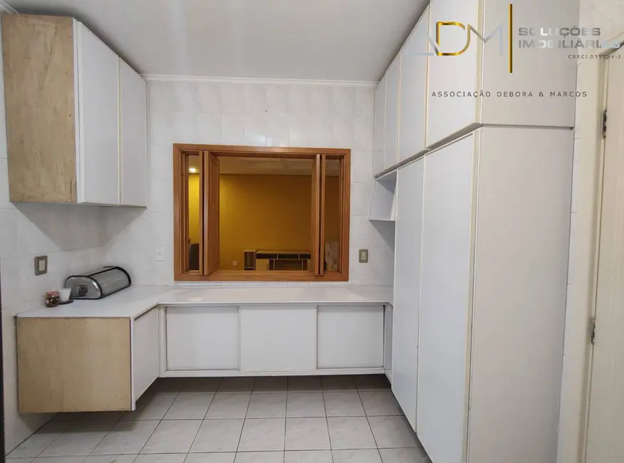 Foto 2 de Apartamento com 2 quartos para alugar, 129m2 em Centro, Botucatu - SP