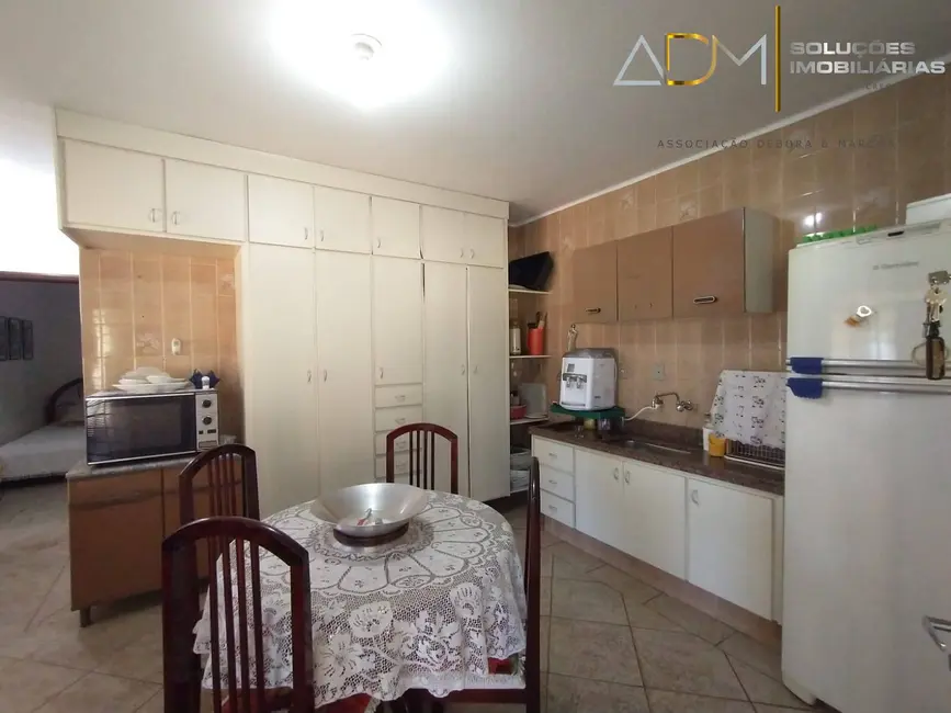 Foto 4 de Chácara com 2 quartos à venda, 5040m2 em Chácara Recreio Vista Alegre, Botucatu - SP