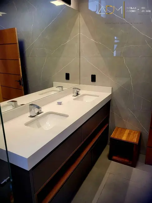 Foto 5 de Casa com 3 quartos à venda, 450m2 em Parque Residencial Nazaré, Botucatu - SP