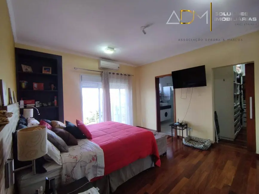 Foto 5 de Casa de Condomínio com 4 quartos à venda, 1360m2 em Botucatu - SP