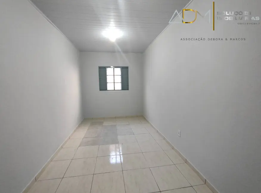 Foto 3 de Kitnet com 2 quartos para alugar em Vila Paulista, Botucatu - SP