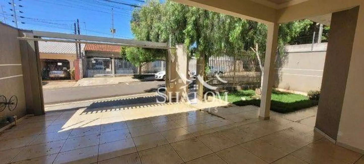 Casa com 3 quartos à venda, 300m2 em Jardim Panorama, Sarandi - PR - imagem 5 Foto 5 de Casa com 3 quartos à venda, 300m2 em Jardim Panorama, Sarandi - PR