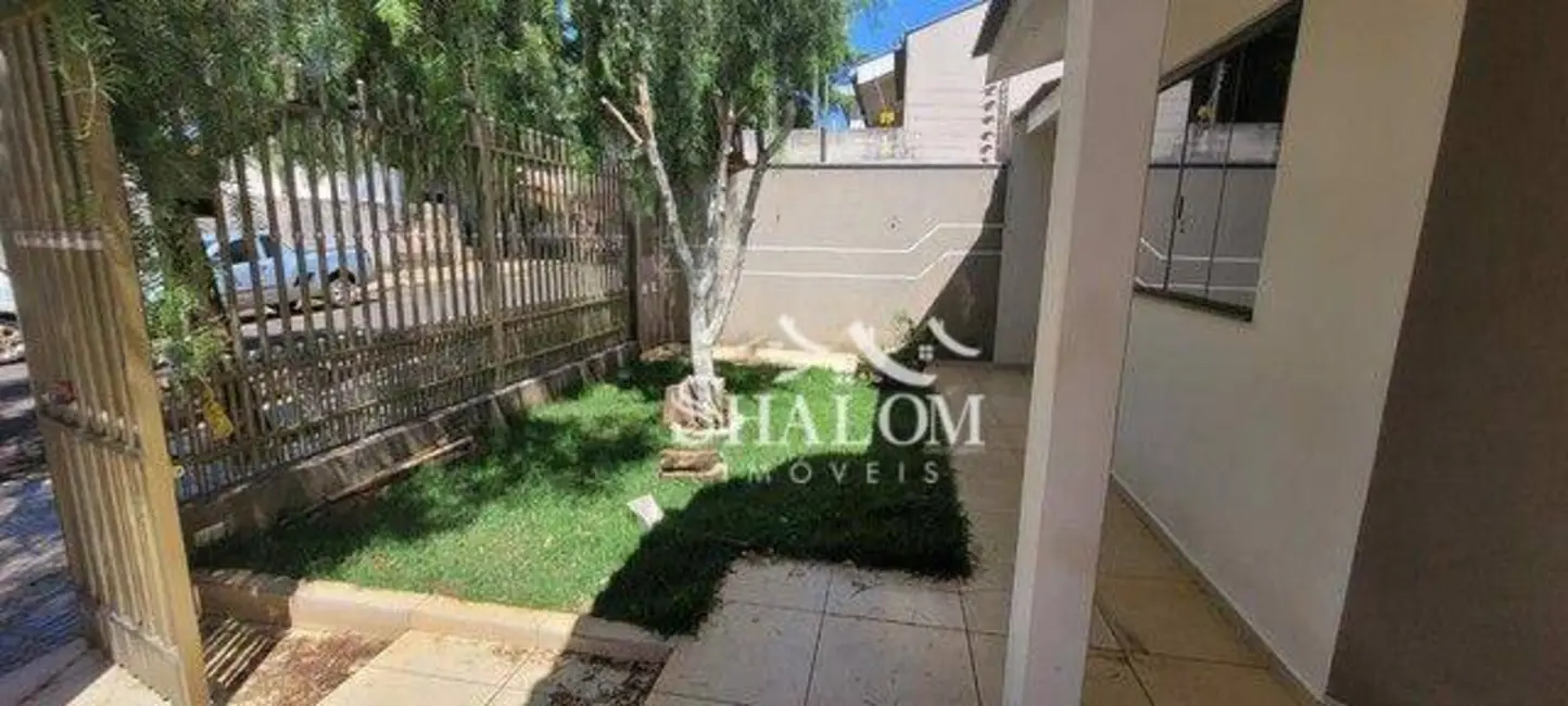 Casa com 3 quartos à venda, 300m2 em Jardim Panorama, Sarandi - PR - imagem 3 Foto 3 de Casa com 3 quartos à venda, 300m2 em Jardim Panorama, Sarandi - PR