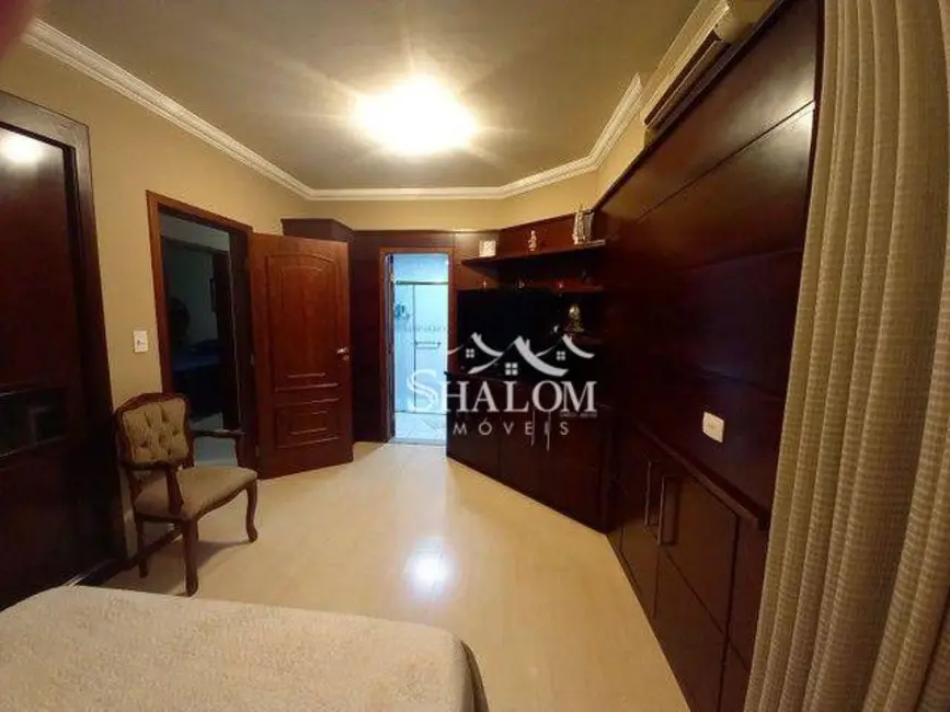 Foto 4 de Apartamento com 3 quartos à venda, 215m2 em Zona 07, Maringa - PR