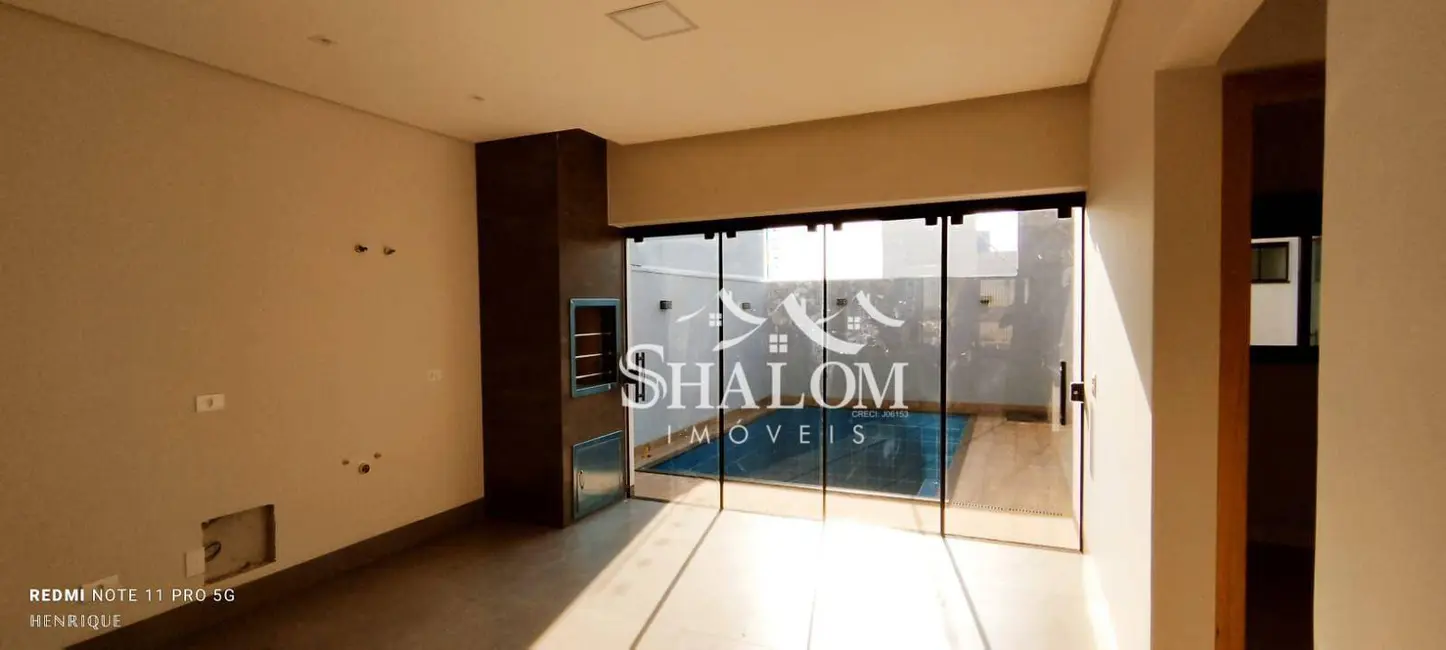 Casa com 3 quartos à venda, 200m2 em Jardim Itália, Maringa - PR - imagem 9 Foto 9 de Casa com 3 quartos à venda, 200m2 em Jardim Itália, Maringa - PR