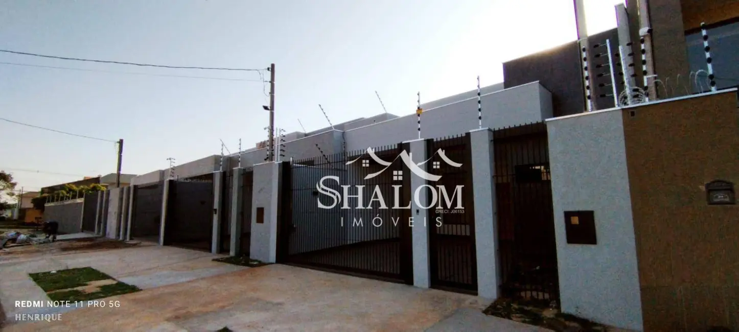 Casa com 3 quartos à venda, 200m2 em Jardim Itália, Maringa - PR - imagem 3 Foto 3 de Casa com 3 quartos à venda, 200m2 em Jardim Itália, Maringa - PR