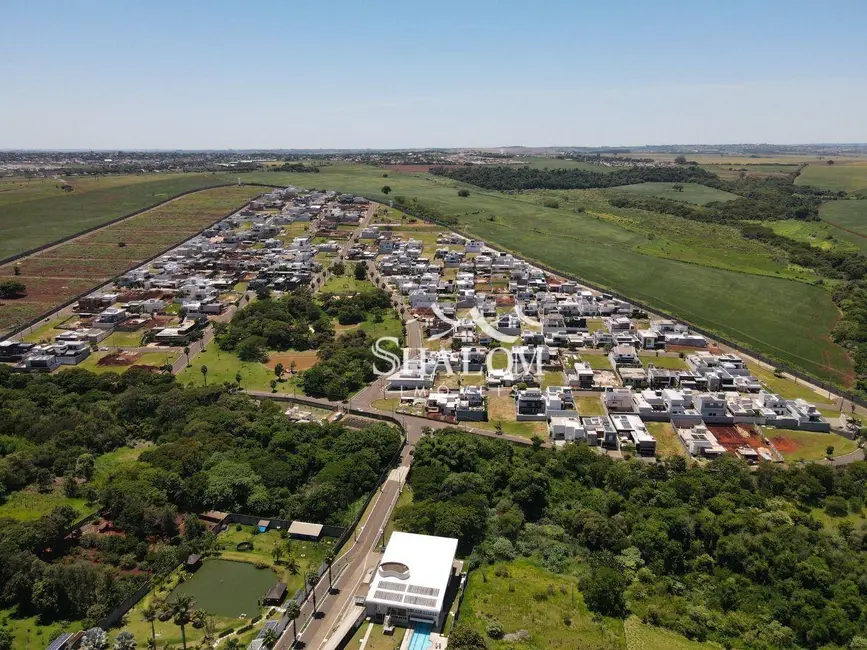Chácara com 4 quartos à venda, 12100m2 em Chácaras Aeroporto, Maringa - PR - imagem 3 Foto 3 de Chácara com 4 quartos à venda, 12100m2 em Chácaras Aeroporto, Maringa - PR