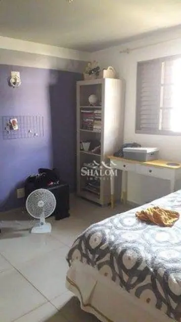 Casa com 4 quartos à venda, 360m2 em Conjunto Habitacional Karina, Maringa - PR - imagem 4 Foto 4 de Casa com 4 quartos à venda, 360m2 em Conjunto Habitacional Karina, Maringa - PR