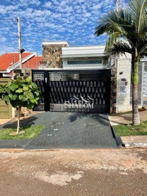 Foto 1 de Casa com 3 quartos à venda, 150m2 em Jardim Araucária, Maringa - PR