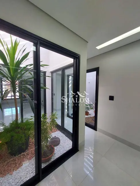 Foto 8 de Casa com 3 quartos à venda, 235m2 em Jardim Alvorada, Maringa - PR