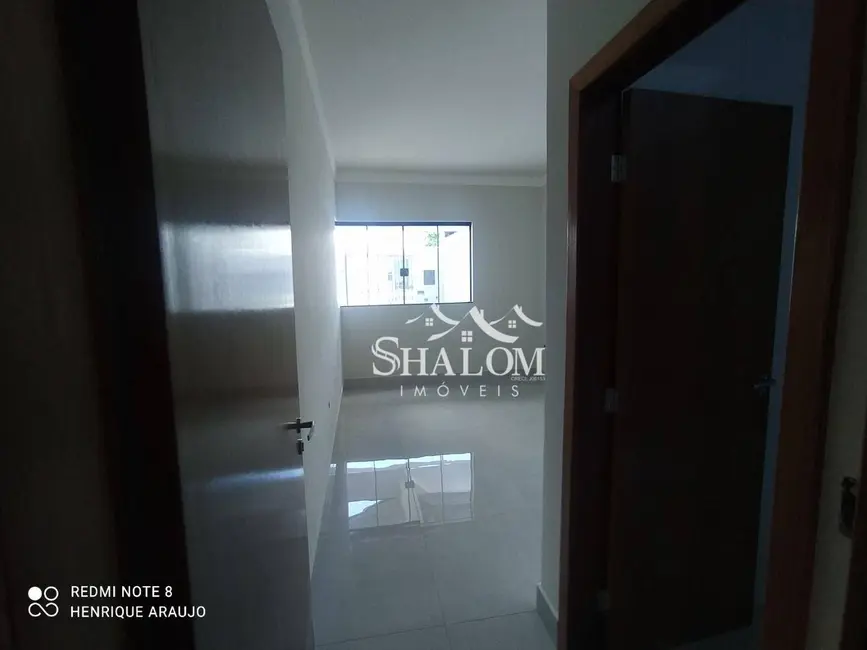 Casa com 3 quartos à venda, 150m2 em Jardim Monte Rei, Maringa - PR - imagem 7 Foto 7 de Casa com 3 quartos à venda, 150m2 em Jardim Monte Rei, Maringa - PR